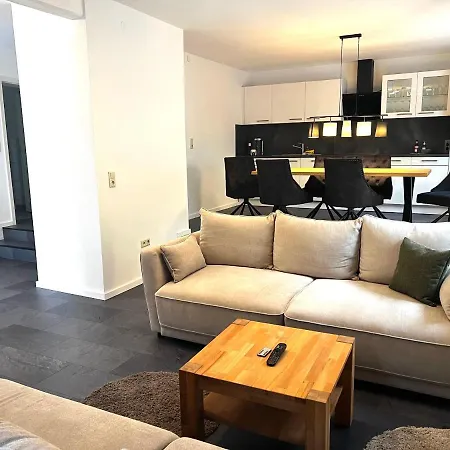 Apartment Fuer 6 Crailsheim Zentrum Netflix 300 Mbit Wlan Eksteriør billede